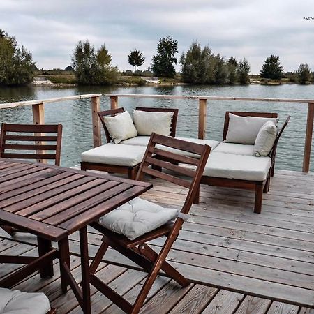 Cabane Flottante Millenium Varanges Екстериор снимка