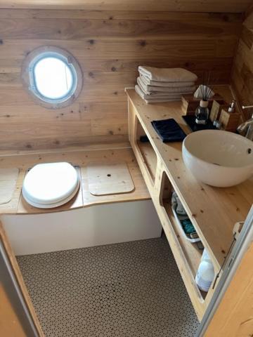 Cabane Flottante Millenium Varanges Екстериор снимка